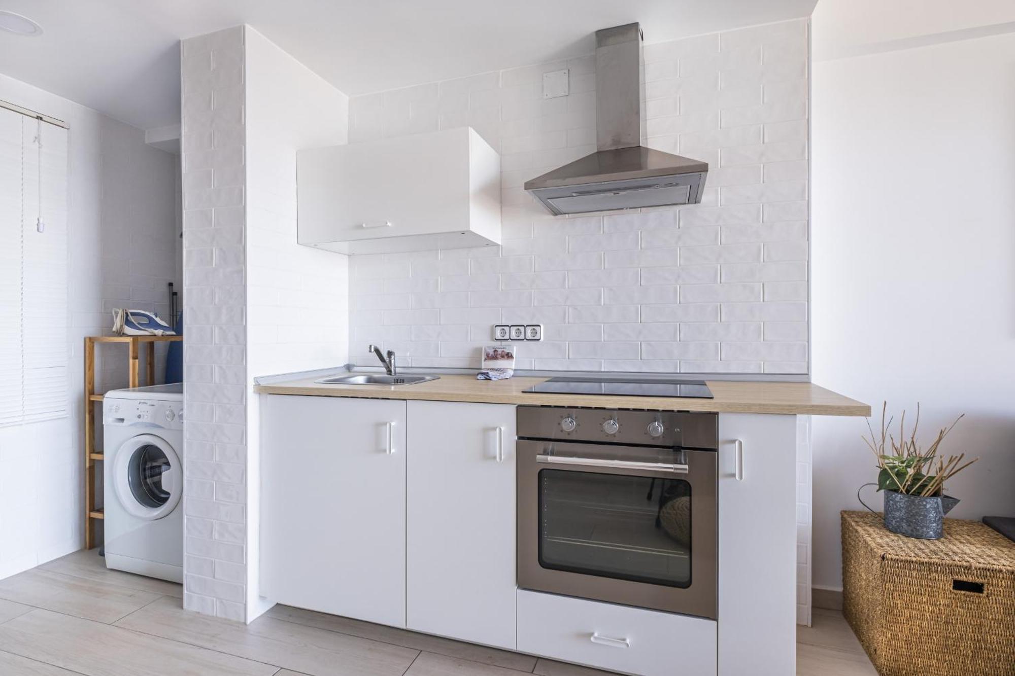 Gemelos 2 21-b Levante Apartment